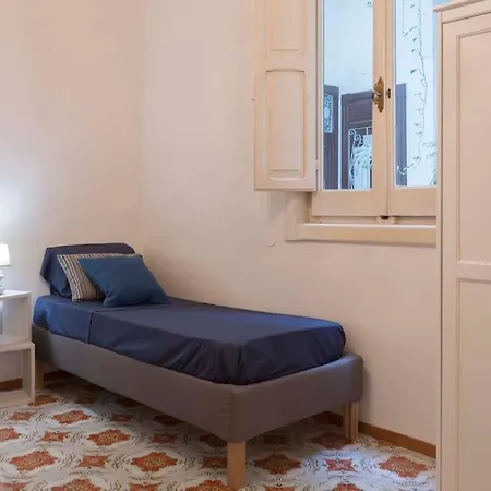 Dimora Colella Sea View * Bari