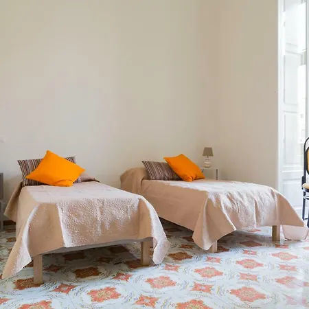 Dimora Colella Sea View * Bari